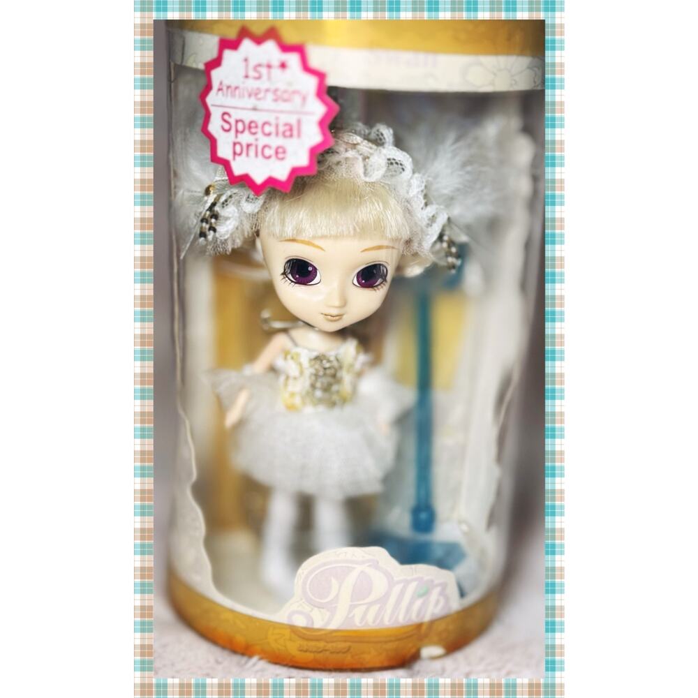 Little Pullip Swan Jun Planning Mini Petite Blythe 4.5" Fashion Doll Vtg 2006